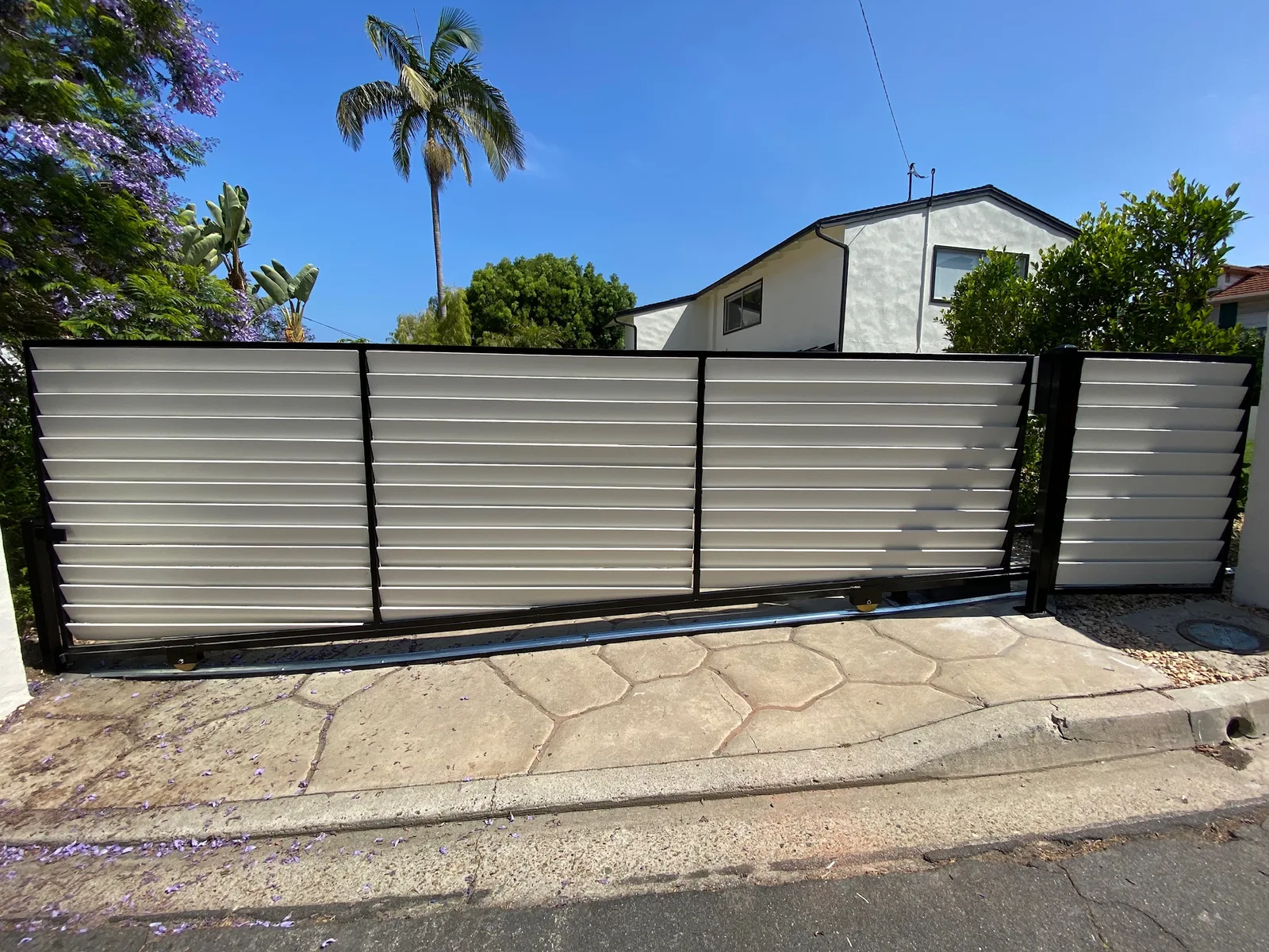 Automatic gate installation in Fallbrook, CA