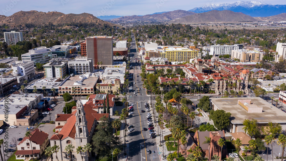 Riverside County garage door service